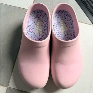 Dansko Kaci clog